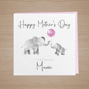Bonne fête des mères | Joli bébé éléphant avec ballon et option de message personnalisé Carte de voeux