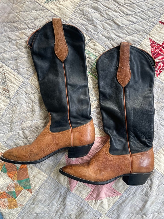 Vintage Tony Lama Two Toned Boots