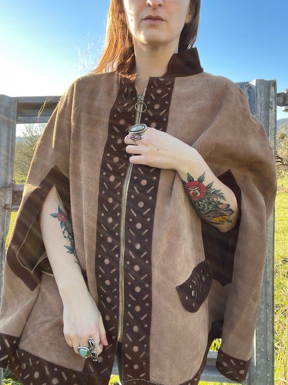ジャケット・アウター vintage hand paint leather poncho Upcycled Frida Handmade Vintage Leather Poncho” Hand Painted