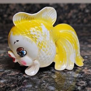 Vintage ceramic goldfish wall pocket, kitschy retro fish decor,  anthropomorphic mcm decor
