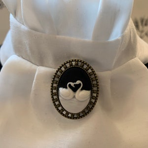 Cameo Stock Tie Pin