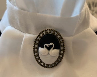 Cameo Stock Tie Pin