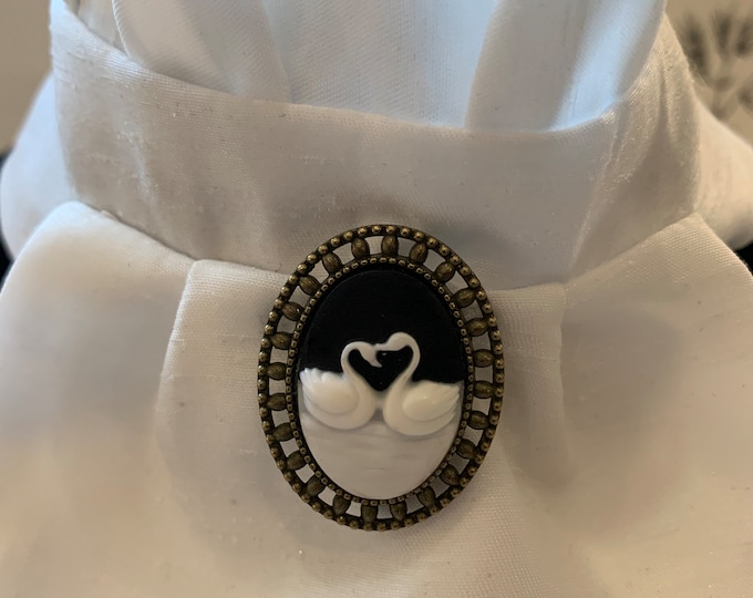 Cameo Stock Tie Pin