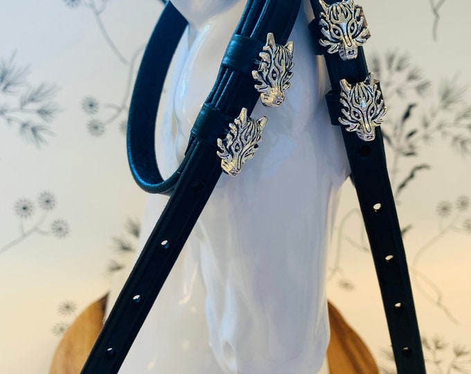 Black English Leather Spur Straps with Wolves