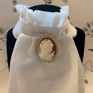 Cameo stock tie pins