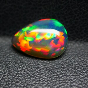1.20 cts- Top Quality Opal, Rare Opal, Rainbow Fire Opal, Natural Ethiopian Opal | Welo Opal,jewelry making, 8.5x12 mm
