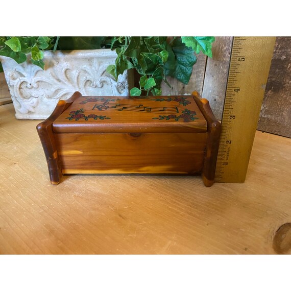 Vintage Music Notes Wooden Cedar Music & Jewelry Box … Gem
