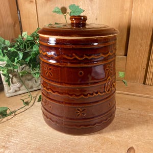 Vintage Brown Stoneware Cookie Jar | Marcrest | Daisy & Dot | Ovenproof Pottery | Kitchen Canister w/ Glossy Brown Glaze | Midcentury Modern