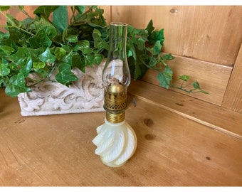 Vintage Fenton Glass Miniature Oil Lamp | DeVilbiss | Cream Light Yellow Swirled Glass | Gold Plate | Shabby Chic | Farmhouse