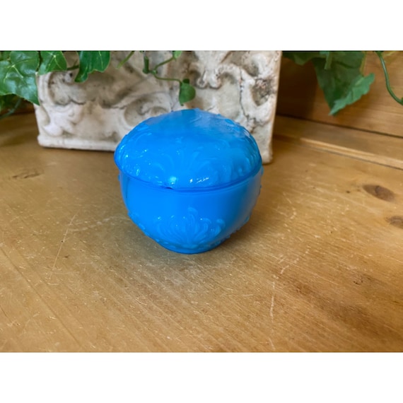 Antique Molded Blue Glass Trinket Box | Small Jew… - image 3