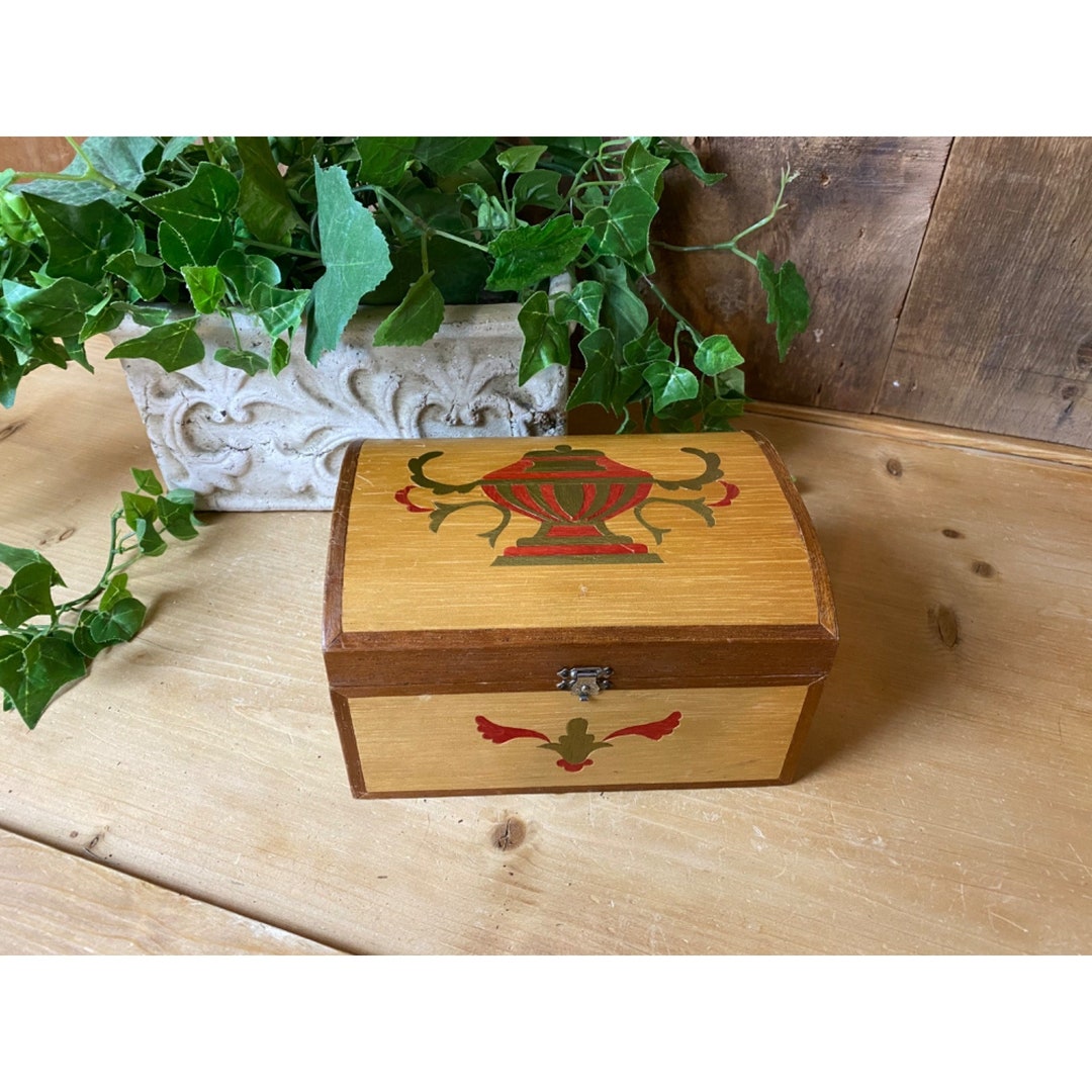 Vintage Wooden Treasure Box With Inlay Designs | Wood Box With Rounded ...
