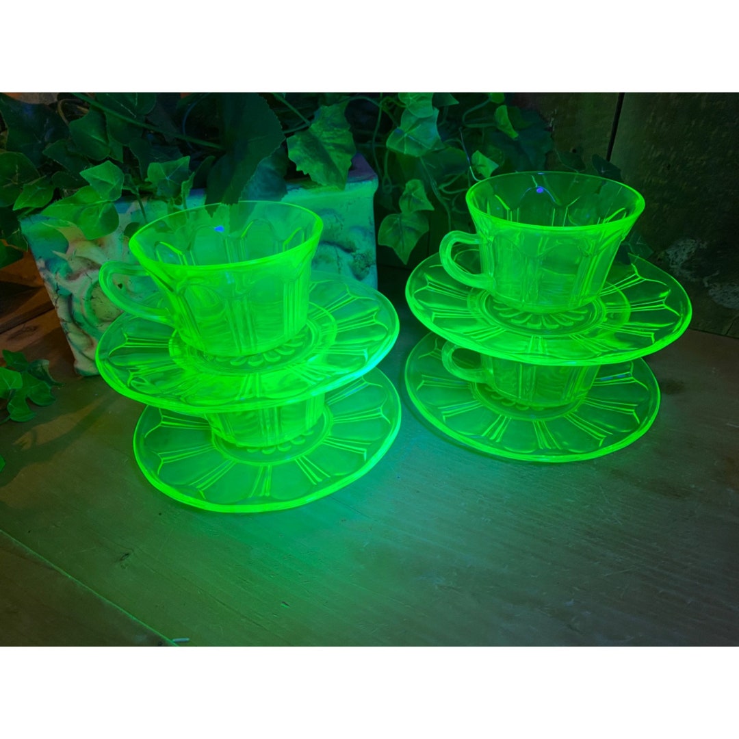 Vintage Green Uranium Glass Tea Cups Saucers Set of Four Etsy