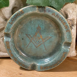 Vintage Masonic Lodge Pottery Ashtray | FA M 319 Ancient Landmarks | Free & Accepted Masons of Indiana | Lodge 319 | Freemasons | MCM Decor image 1