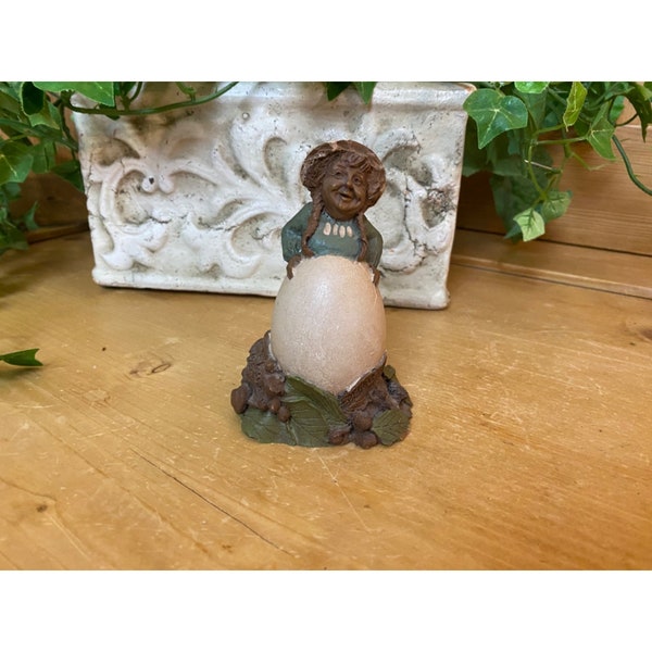 Vintage Woodspirit Debbie Gnome In Egg | Tom Clark | #36 | Irish Figurine with Hidden Coin | Farmhouse | 1985 | Cairn Studio | Collectible