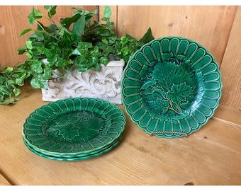 Authentic 1950 Wedgwood Green Majolica Leaf Plates, Green Vine