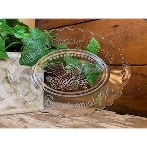 Vintage 1776- 1976 Bicentennial USA Clear Glass Plate  | Americana | Shabby Chic | Vintage Kitchen | Vintage Plate | Avon | Collectable