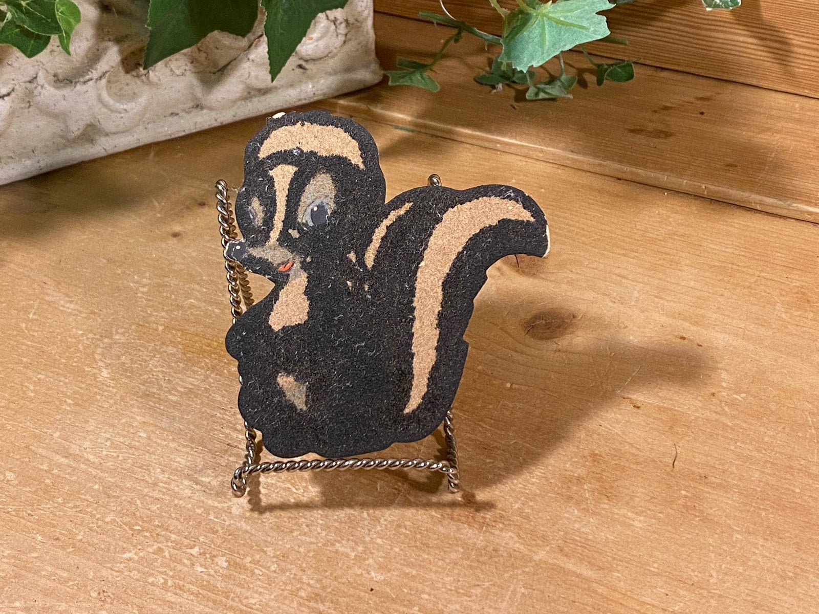 Vintage Whimsical Painted Wooden Skunk | Flat Wood Skunk Plaque Vintage Whimsical Painted Wooden Skunk | Flat Wood Skunk Plaque