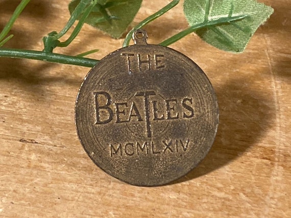 Vintage Beatles Necklace Charm Medallion | The Be… - image 2