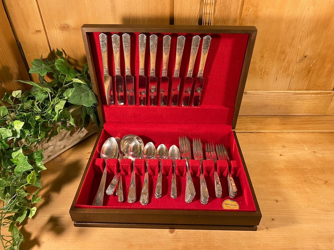 Vintage 1930 Mcgraw Tarnish Proof Silverware Wooden Chest Set of 56