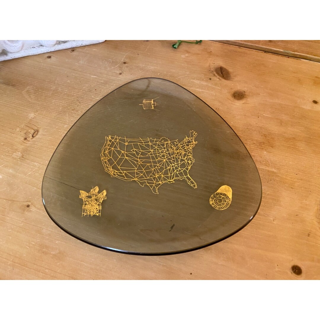 Vintage Triangle Glass Tray With Map of United States, Satellite and ...