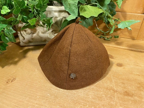 Vintage Brown Woold Girl Scouts Beanie Hat with Logo Pin | Collectible Girl Scouts Wool Blend Hat | Girl Scout Memorabilia | Girl Scouts