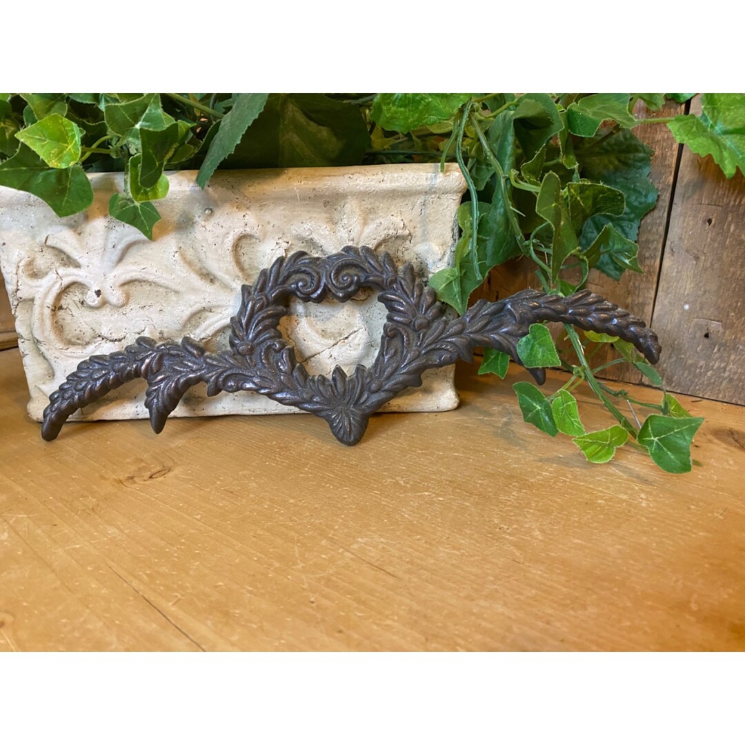 Vintage Cast Iron Heart Wall Decor Vintage Doorway Topper Etsy