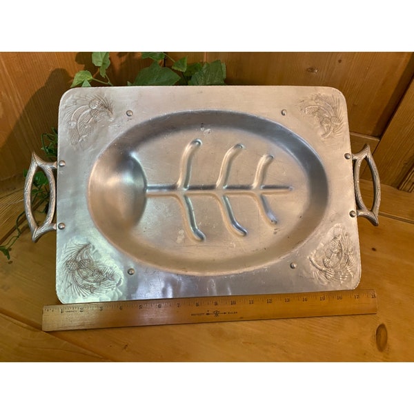 Vintage Forged Hammered Aluminum Meat Platter | Everlast | Meat Serving Tray w/ Pinecone and Evergreen Accents | Forestcore | Cottagecore