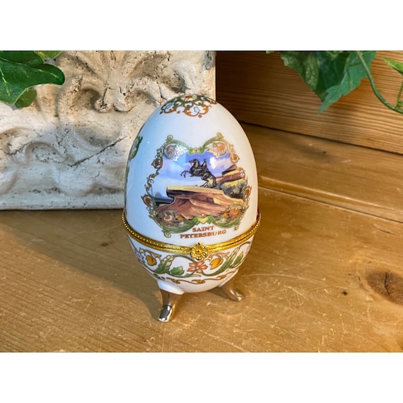 Vintage St. Petersburg Souvenir Ceramic Egg | Hinged Trinket Box