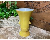 Vintage Fire King Anchor Hocking Milk Glass Vitrock Yellow Gold Vase Academia Vintage Kitchen Decor Urn Style Glass Vase