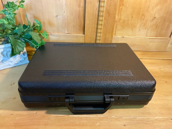 Vintage black hardshell briefcase - Gem
