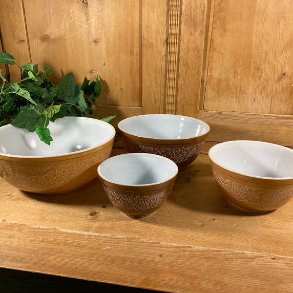 Vintage Nesting Pyrex Mixing Bowls - Set of Four | Woodland Pattern | Midcentury Modern Kitchen Decor | Cottagecore Bowls | Glass Bowls