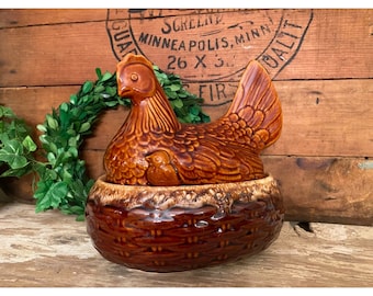 Vintage Pottery Rooster Oven Proof Casserole Dish | Hull, USA Stoneware Chicken Dish | Farmhouse | Vintage Kitchen Decor | Casserole Dish