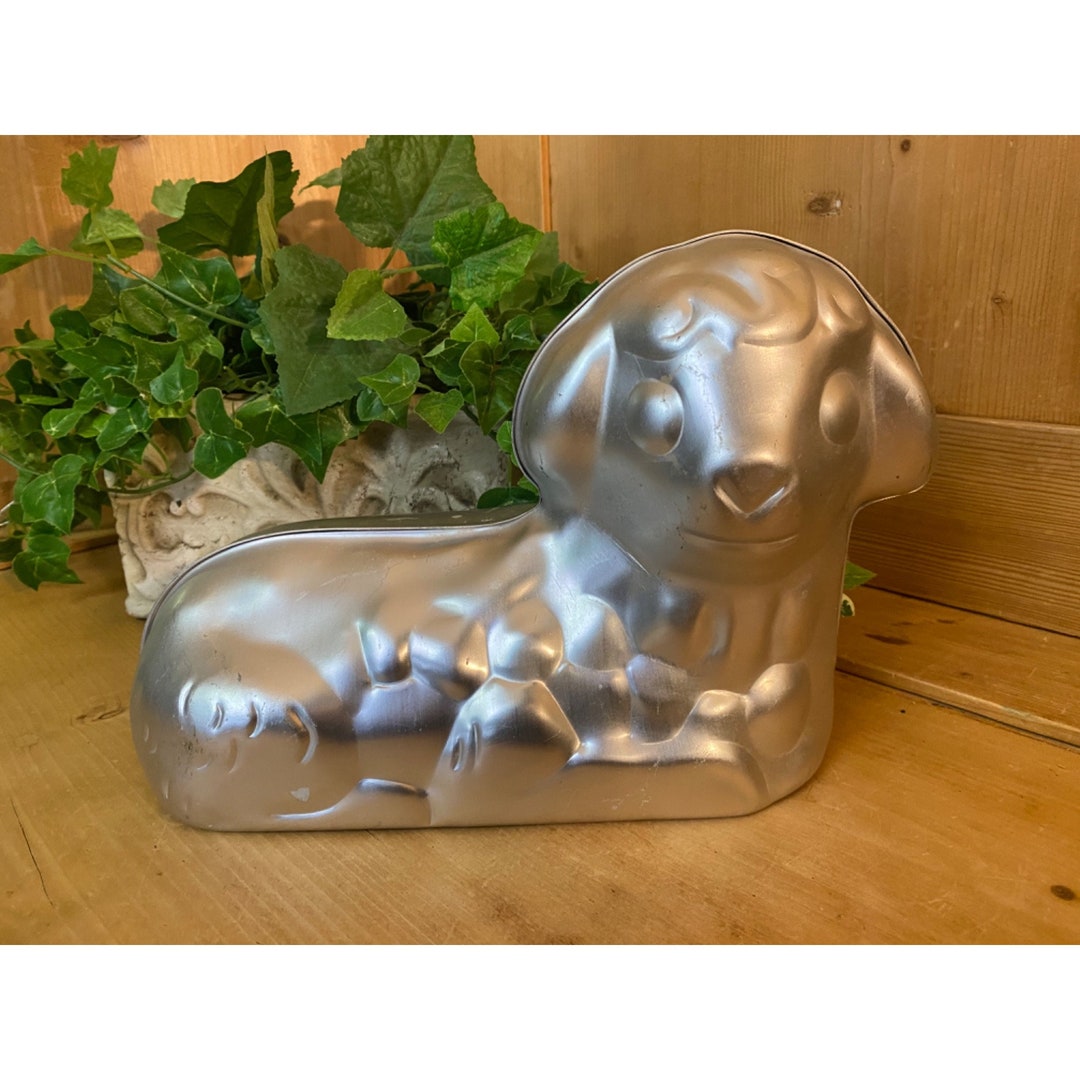 Vintage Twopiece Wilton Lamb Mold Cake Pan 5022014 Easter Sheep Springtime Decor Tea Party