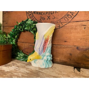 Vintage Yellow Bird Wall Pocket | Ceramic Wall Pocket | Coastal Art | Vintage Wall Decor| Ceramic Wall Vase | Vintage Planter | Vintage Vase