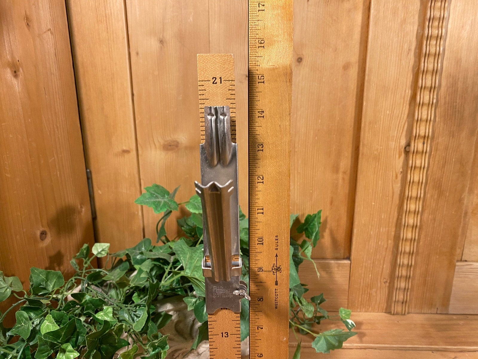 Vintage Pin-it Skirt Maker | Wood and Metal Dress Hemmer