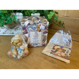 Vintage Cherished Teddies Figurine | 476641 Everyone&#39;s a Bear&#39;s Best Friend | &quot;Junior&quot; Teddy Bear Figure | Shelf Decor | Collectible