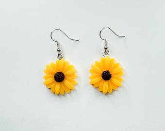 Flower Earrings [SHIPS FROM USA]