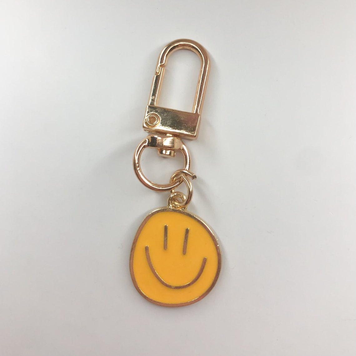 Smiley Face Keychains [SHIPS FROM USA] - Etsy