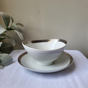 Mikasa Fine China Platina Gravy Bowl with Attached Saucer Plate