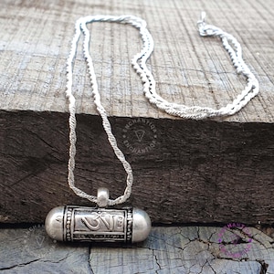 Nepalese Tibetan 925 sterling Silver Prayer Box Nepal Lovely Cylinder Amulets, Om Dorje and Buddha Eye Small GAU Pendant Tibetan Prayer box