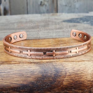 Copper Magnetic Cross Bracelet, 99.99% Pure Copper Cuff, Christian Cross Bangle with Ridged Edges Ribbed Ends, Adjustable Healing Bracelet