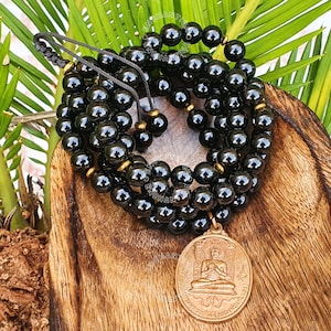 Black Onyx Mala Necklace: Vintage Thai Buddha Amulet, 108 Beads