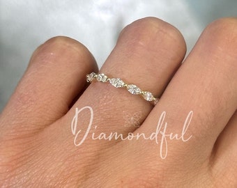 Marquise Shared Prong Diamond Ring,East-West Marquise Diamond Wedding Band, Minimalist Diamond Ring, Stacking Ring, Half Eternity Ring