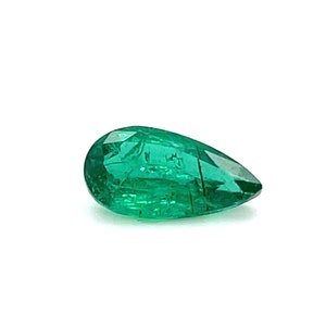 1.79 Carats Natural GIA Certified Pear cut Pear beryl Emerald Engagement Ring gemstone