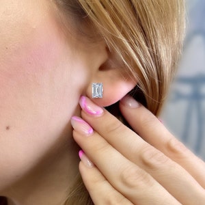 Lab Grown Emerald-Cut Diamond Stud Earrings in 14K Gold / Lab Diamond Earrings / Lab Created Diamond Studs / Emerald Studs/ Gift for her