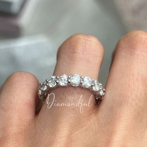 Round Diamond Eternity Wedding Band, Eternity Band, Stacking Ring, Promise Ring, Anniversary Ring in 14k White Gold, Gift for Her, Custom