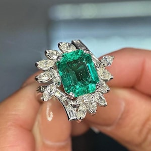 Certified 5.10 ct Natural Colombian Musuim grade Huge Emerald Cut Emerald, Platinum Natural Diamonds, Cocktail ring, Engagement ring