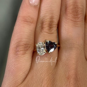 IGI CERTIFIED Oval and Heart Alexandrite Hidden Halo, Two Stone Ring, Solitaire Engagement Ring, 14k Gold, Toi et Moi Ring, You & Me Ring