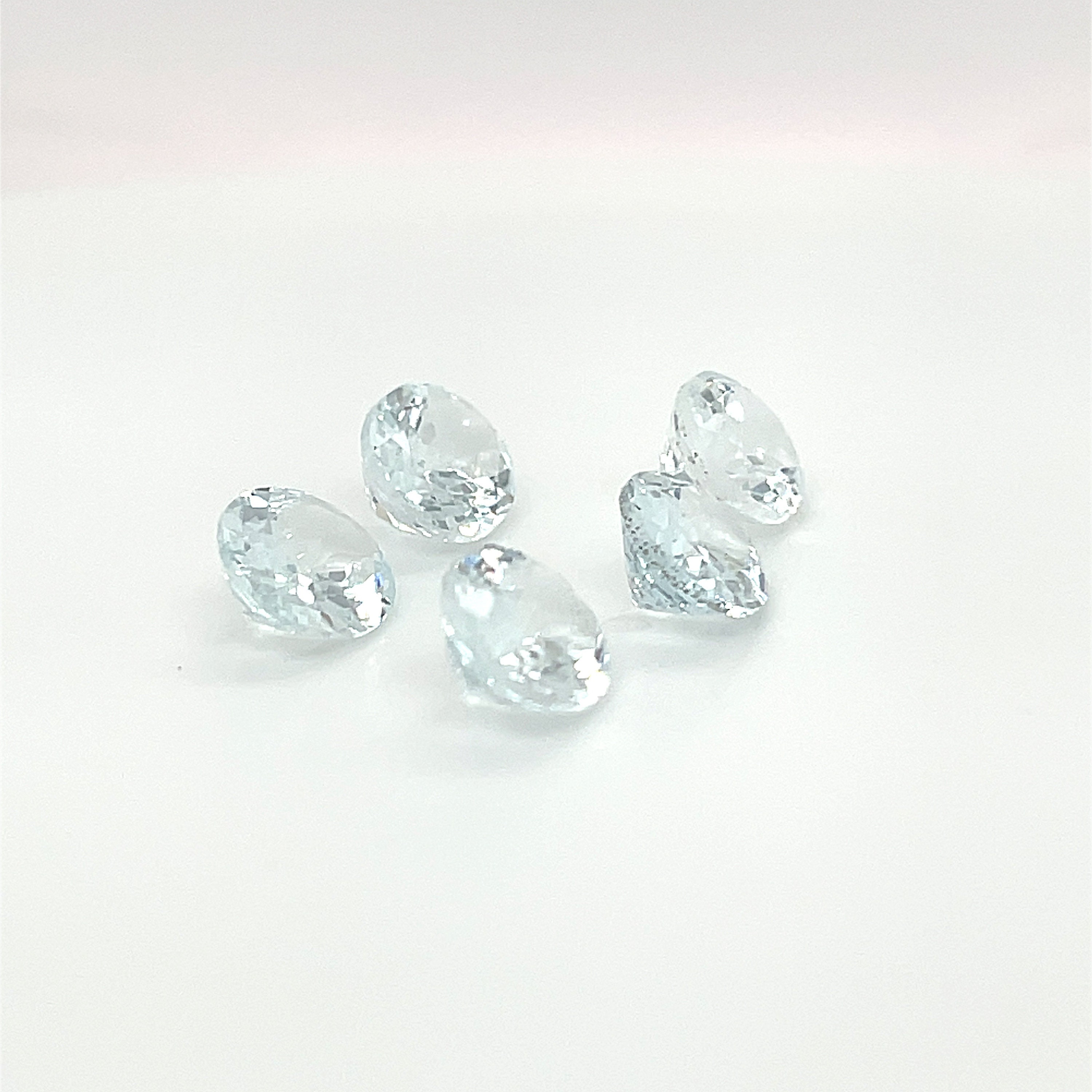 オーバルブリリアントカットアクアマリン 9 x 7 MM オーバルカット天然