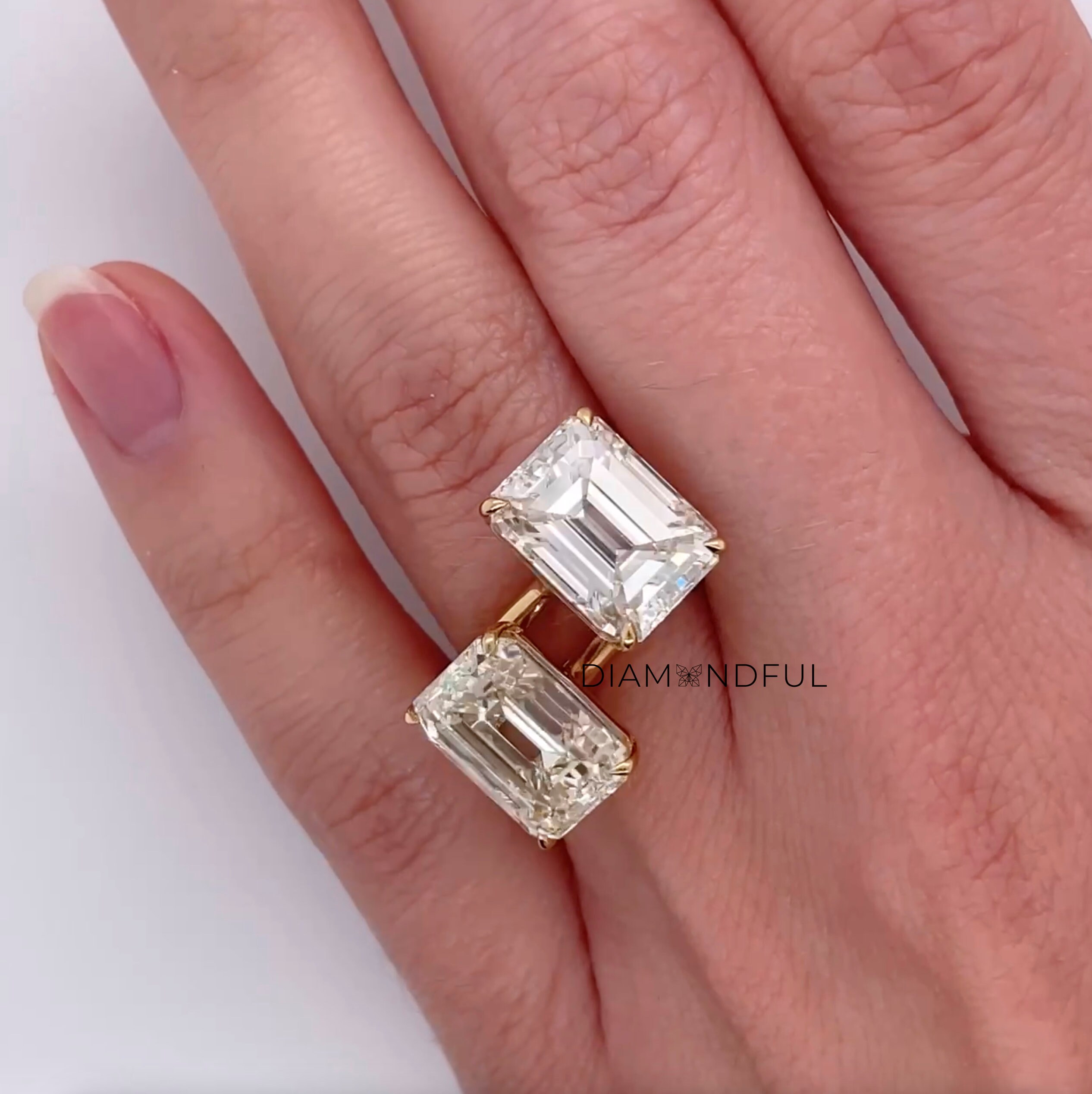 8 Carat IGI CERTIFIED Emerald Toi Et Moi Diamond Engagement Ring